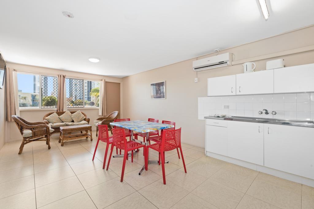Browns At Broadbeach Gold Coast Room photo