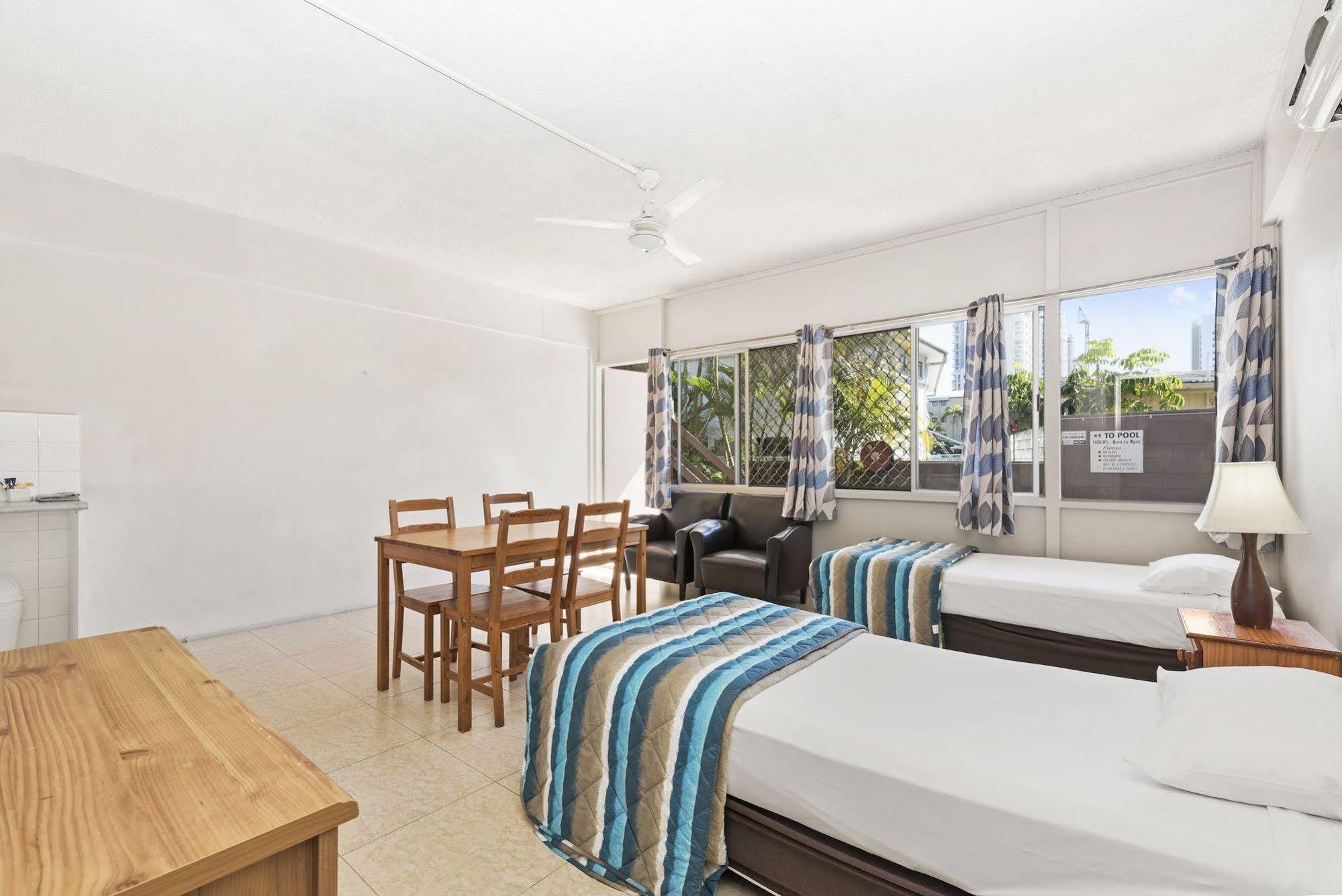 Browns At Broadbeach Gold Coast Exterior photo