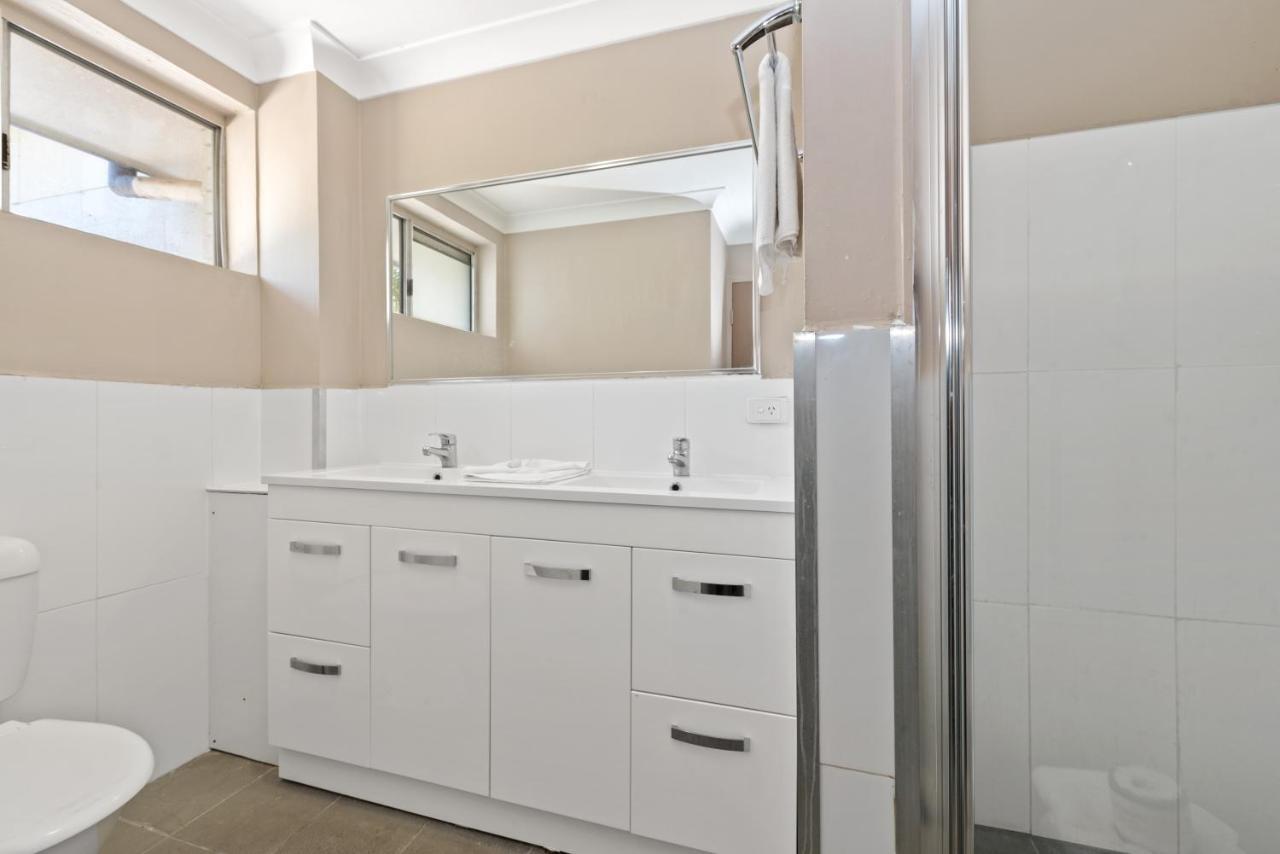 Browns At Broadbeach Gold Coast Room photo
